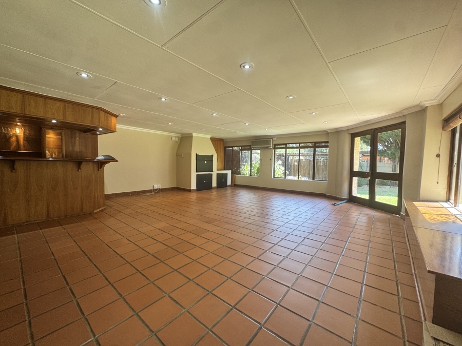 4 Bedroom Property for Sale in Neserhof North West